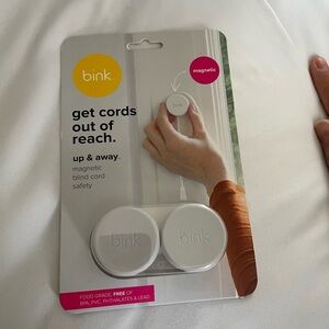 Bink‎ Magnetic Blind Cord Safety